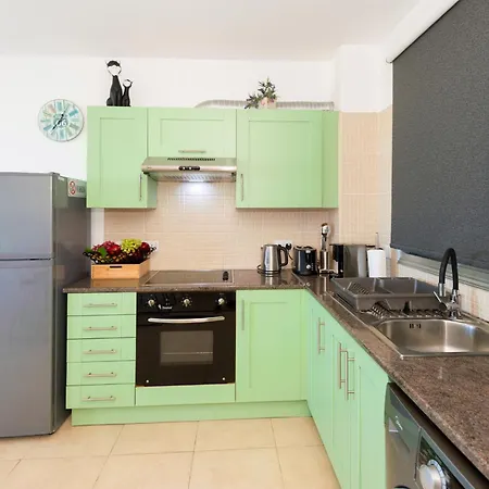 דירה Sea View Apt*spacious Balcony*200m To The *